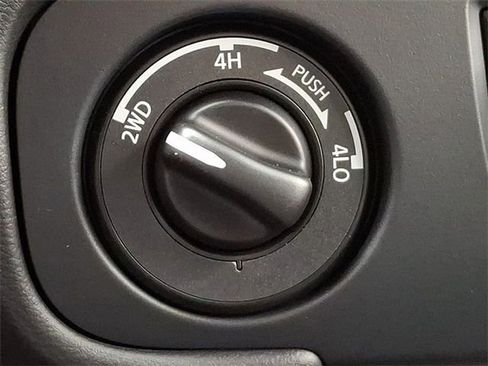 New 2026 Nissan Frontier PRO-4X w/ Pro-4x Convenience Package AWD/4WD image 44