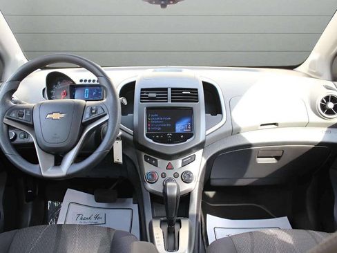 Used 2014 Chevrolet Sonic LT image 12
