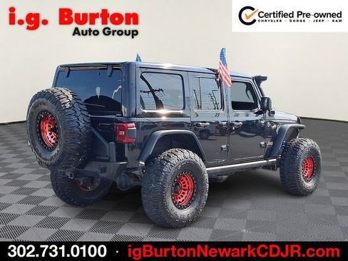 Used 2024 Jeep Wrangler Unlimited Rubicon AWD/4WD image 6