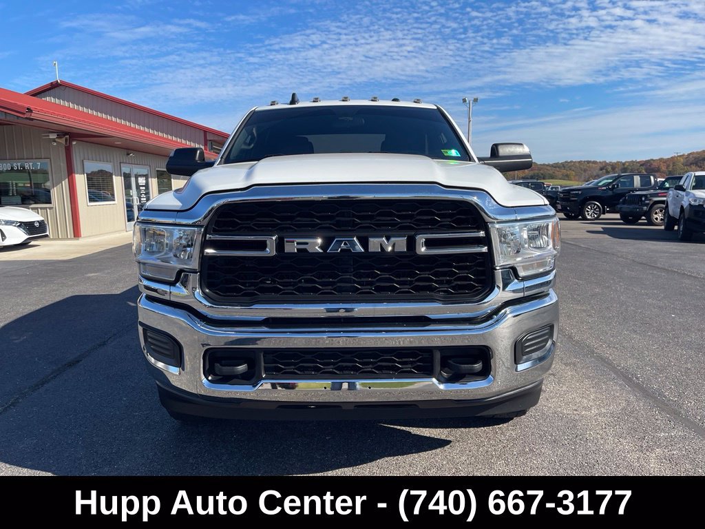 Used 2022 RAM 2500 Tradesman w/ Chrome Appearance Group AWD/4WD image 2