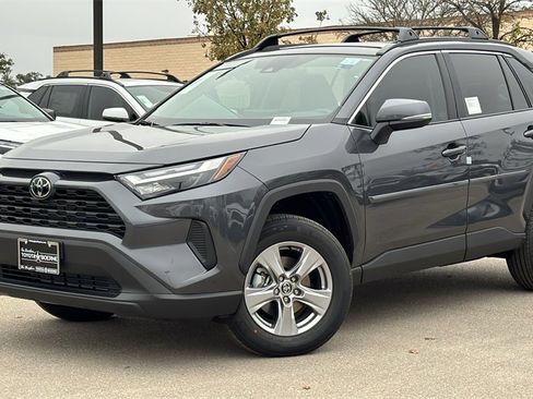 New 2025 Toyota RAV4 XLE image 34