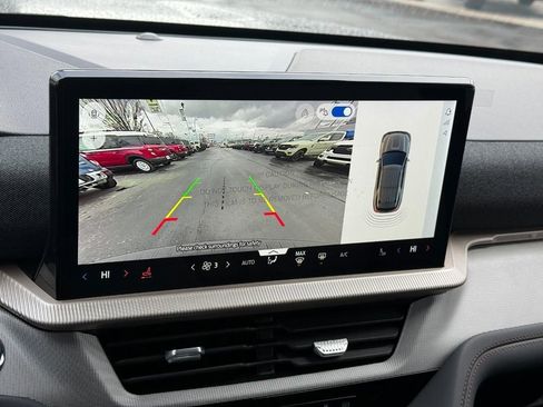 New 2026 Ford Explorer Active image 18