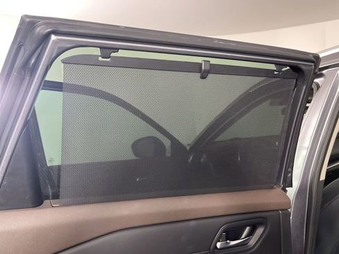 Used 2023 Nissan Rogue SV w/ SV Premium B Package image 42