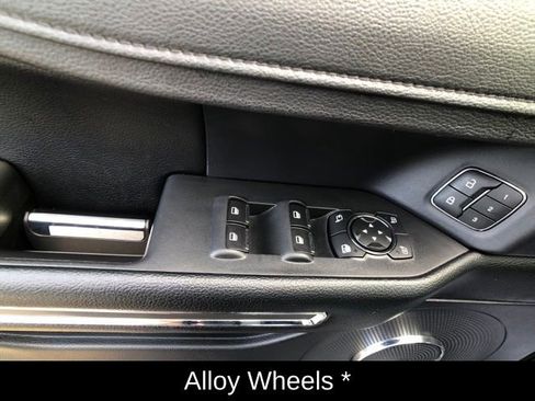 Used 2021 Ford Expedition XLT image 14