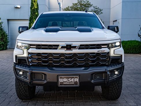 Used 2024 Chevrolet Silverado 1500 ZR2 w/ ZR2 Bison Edition AWD/4WD image 2