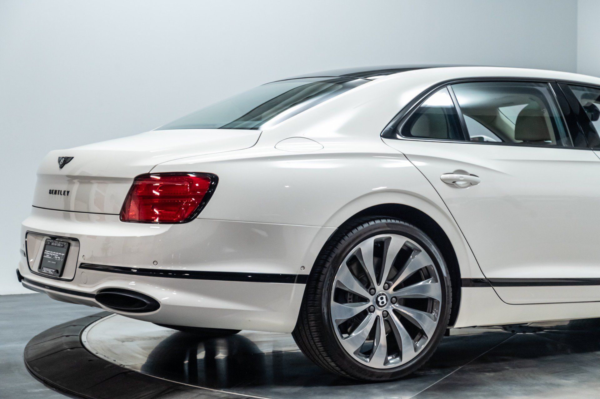 Used 2021 Bentley Flying Spur W12 AWD/4WD image 20