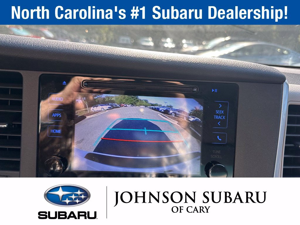 Used 2015 Toyota Sienna LE FWD image 11