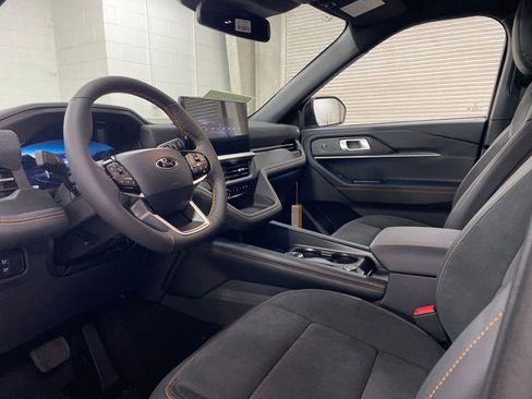 New 2026 Ford Explorer Tremor w/ Tremor Convenience Package image 6