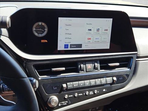 Used 2024 Lexus ES 350 w/ Premium Package FWD image 14