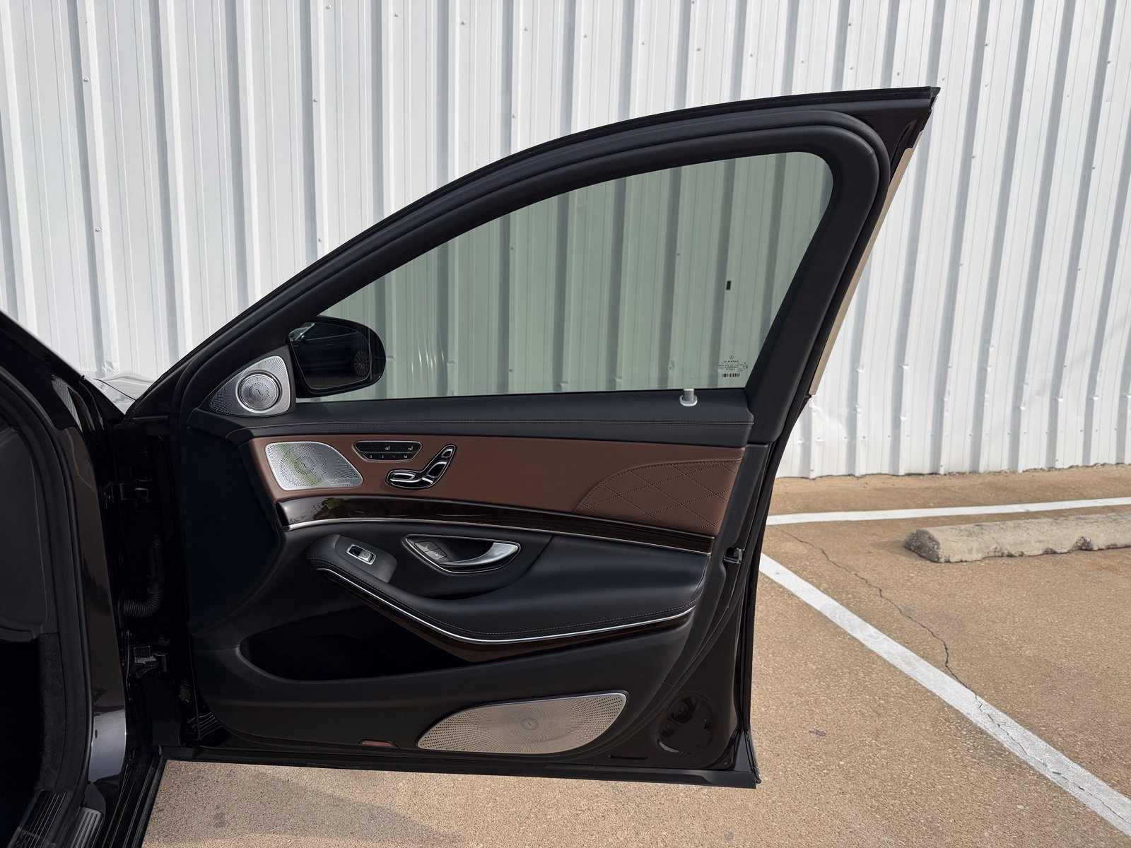 Used 2018 Mercedes-Benz Maybach S 650 image 40