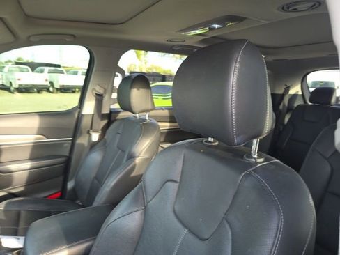 Used 2022 Kia Telluride SX w/ Nightfall Edition Package image 8