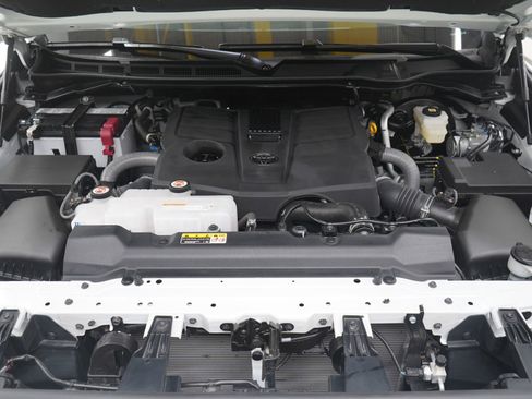 Used 2025 Toyota Tundra SR5 image 31