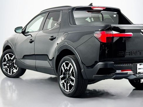 Used 2025 Hyundai Santa Cruz Limited AWD/4WD image 16