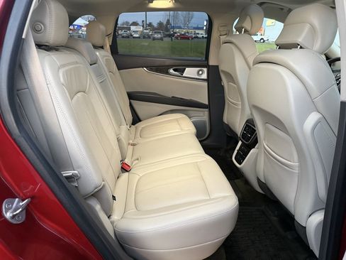 Used 2022 Lincoln Nautilus Reserve w/ Equipment Group 202A image 32