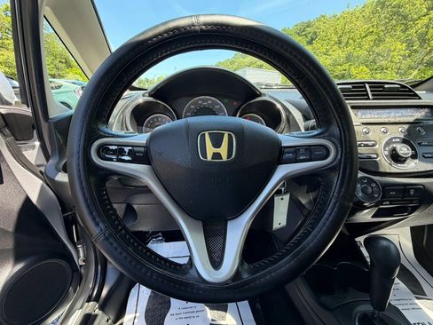 Used 2013 Honda Fit Sport image 23