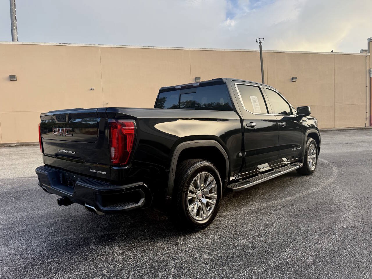 Used 2019 GMC Sierra 1500 Denali w/ Technology Package RWD image 3