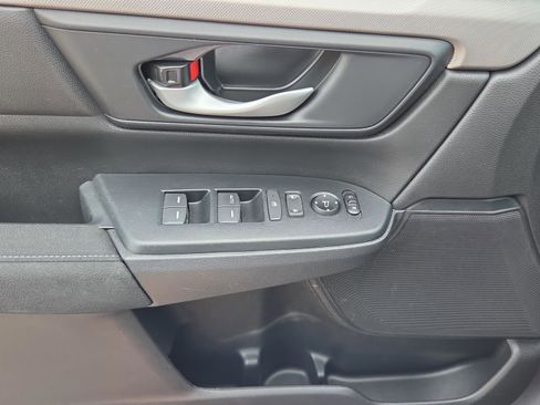 Used 2018 Honda CR-V LX image 26