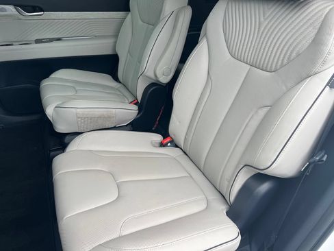 Used 2024 Hyundai Palisade Calligraphy AWD/4WD image 16