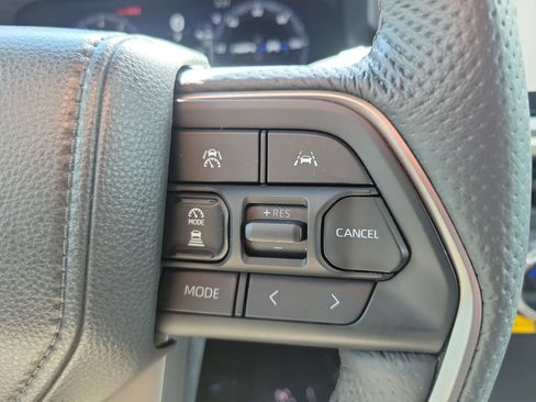 Used 2025 Toyota Tacoma TRD Sport w/ TRD Sport Premium Package RWD image 21
