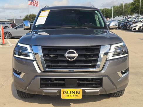 Used 2021 Nissan Armada Platinum w/ Captain's Chairs Package RWD image 8