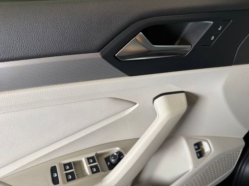 Used 2023 Volkswagen Jetta S image 19