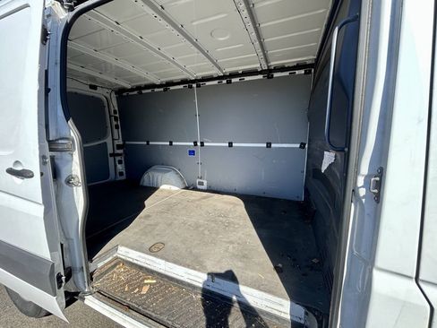 Used 2015 Mercedes-Benz Sprinter 2500 w/ Driver Comfort Package image 22
