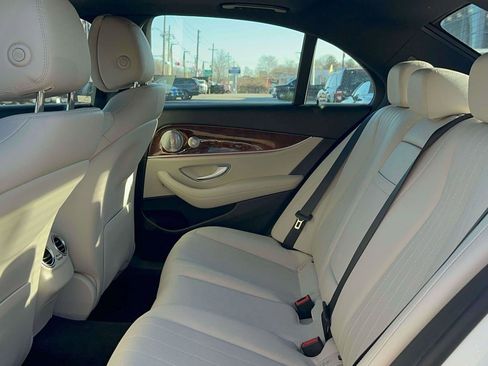 Used 2017 Mercedes-Benz E 300 4MATIC image 12