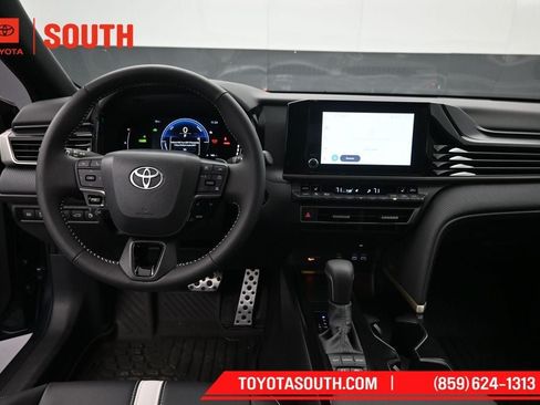 New 2026 Toyota Camry SE FWD image 11