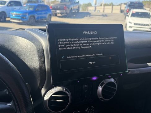 Used 2014 Jeep Wrangler Unlimited Sahara w/ Dual Top Group image 22