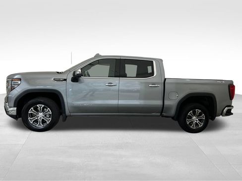 Used 2025 GMC Sierra 1500 SLT AWD/4WD image 2