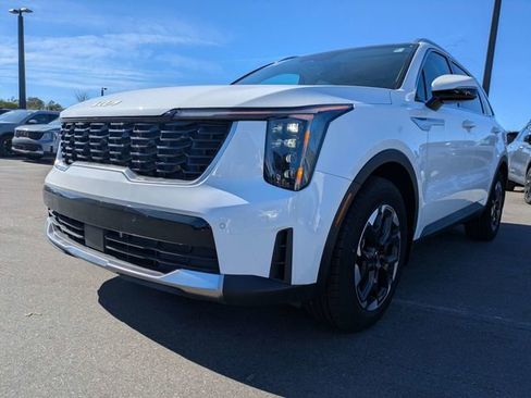 New 2025 Kia Sorento S w/ Panoramic Sunroof Package image 7