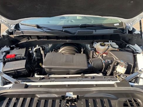 Used 2022 Chevrolet Silverado 1500 LT AWD/4WD image 10
