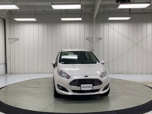 Used 2016 Ford Fiesta Titanium FWD image 3
