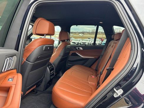 Used 2024 BMW X5 M60i image 10