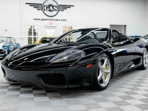 Used 2004 Ferrari 360 Spider RWD image 2