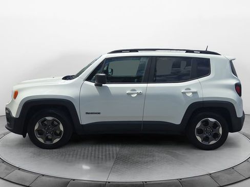 Used 2017 Jeep Renegade Sport w/ Power & Air Group FWD image 2