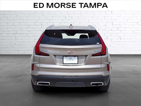 Certified 2025 Cadillac XT4 Premium Luxury FWD image 4