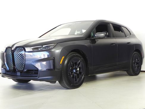 Certified 2023 BMW iX xDrive50 image 2