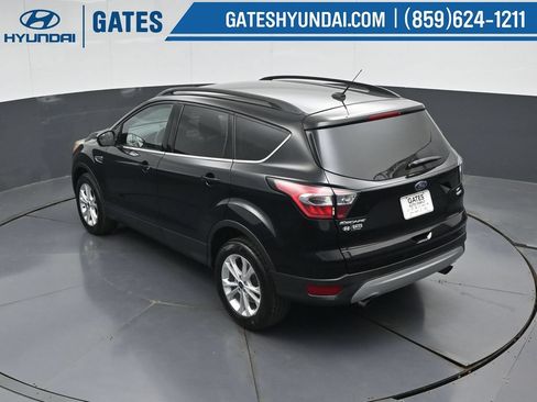 Used 2018 Ford Escape SE AWD/4WD image 50