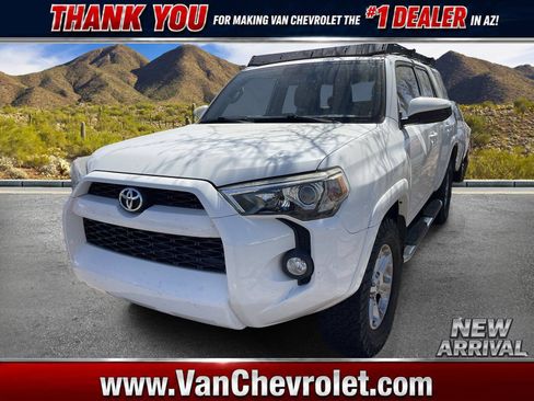 Used 2017 Toyota 4Runner SR5 AWD/4WD image 1