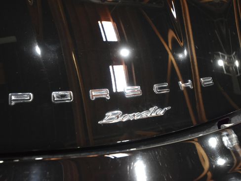 Used 2016 Porsche Boxster image 8