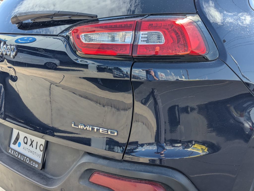 Used 2014 Jeep Cherokee Limited w/ Technology Group FWD image 5