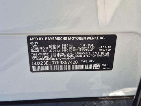 Used 2024 BMW X5 xDrive40i w/ Parking Assistance Package AWD/4WD image 32