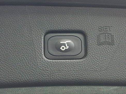 Certified 2023 Ford Edge SEL AWD/4WD image 30
