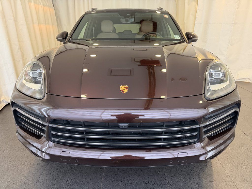 Certified 2023 Porsche Cayenne Platinum Edition AWD/4WD image 6