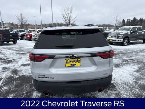 Used 2022 Chevrolet Traverse RS w/ LPO, Floor Liner Package image 8