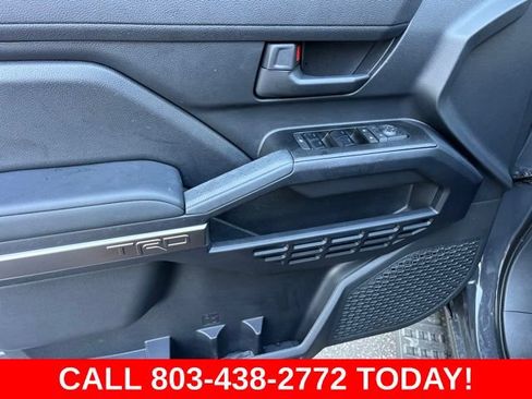 Used 2025 Toyota 4Runner TRD Off-Road AWD/4WD image 8