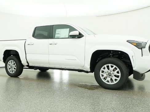 New 2026 Toyota Tacoma SR5 image 28