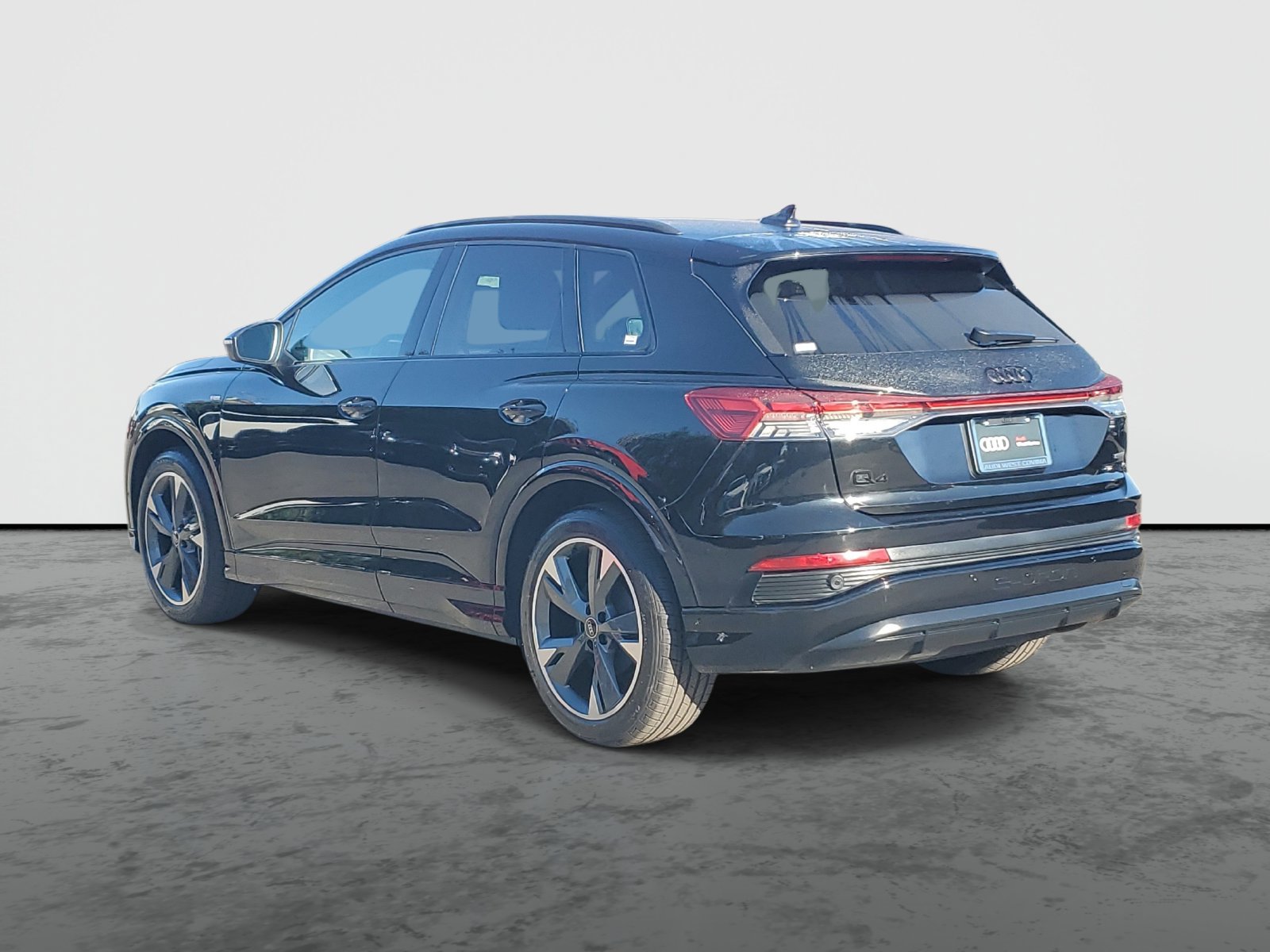 Used 2024 Audi Q4 e-tron Prestige AWD/4WD image 3