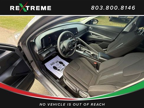 Used 2021 Hyundai Elantra SEL image 20